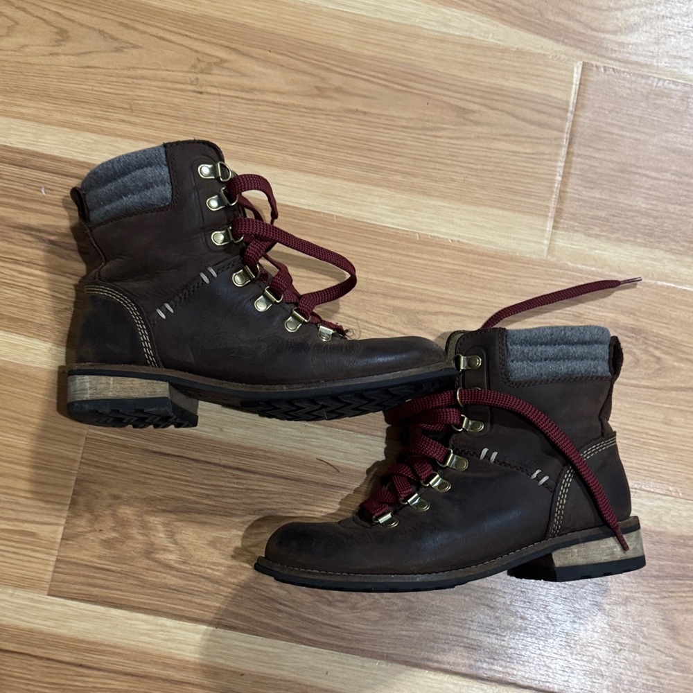 Kodiak Brown Leather Surrey Hiking Boots